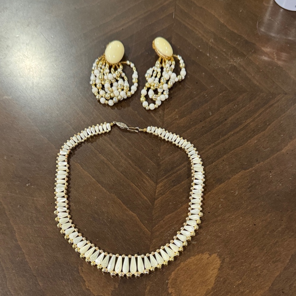Vintage Gold and Cream Jewelry Set